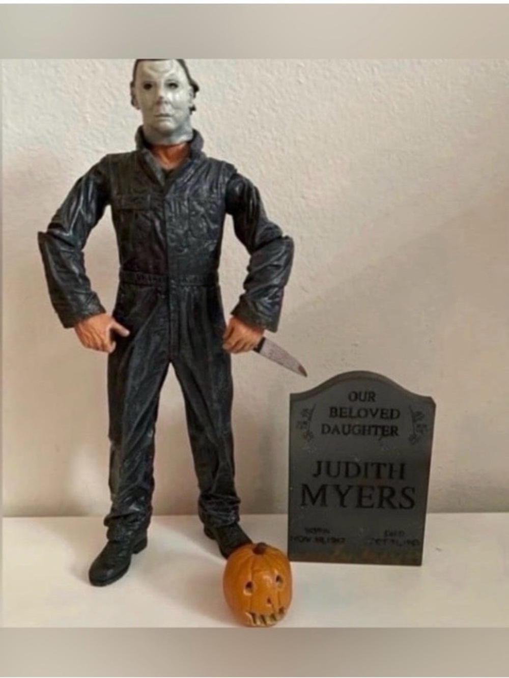 2004 NECA Cult Classics HALLOWEEN The Evolution of Evil Michael Myers toy horror